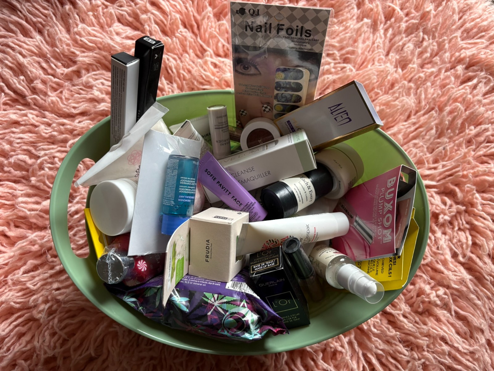 Mixed Beauty Bundle 20 Piece Mystery Lot New Mini, Travel, Deluxe Size Products