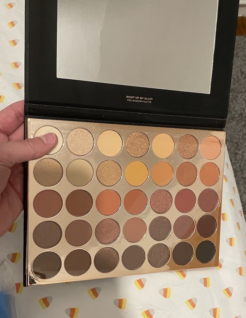 Morphe, Teddy Girl, Kara Beauty, Isaac Mizrahi Makeup Brushes, Eye Shadow Bundle