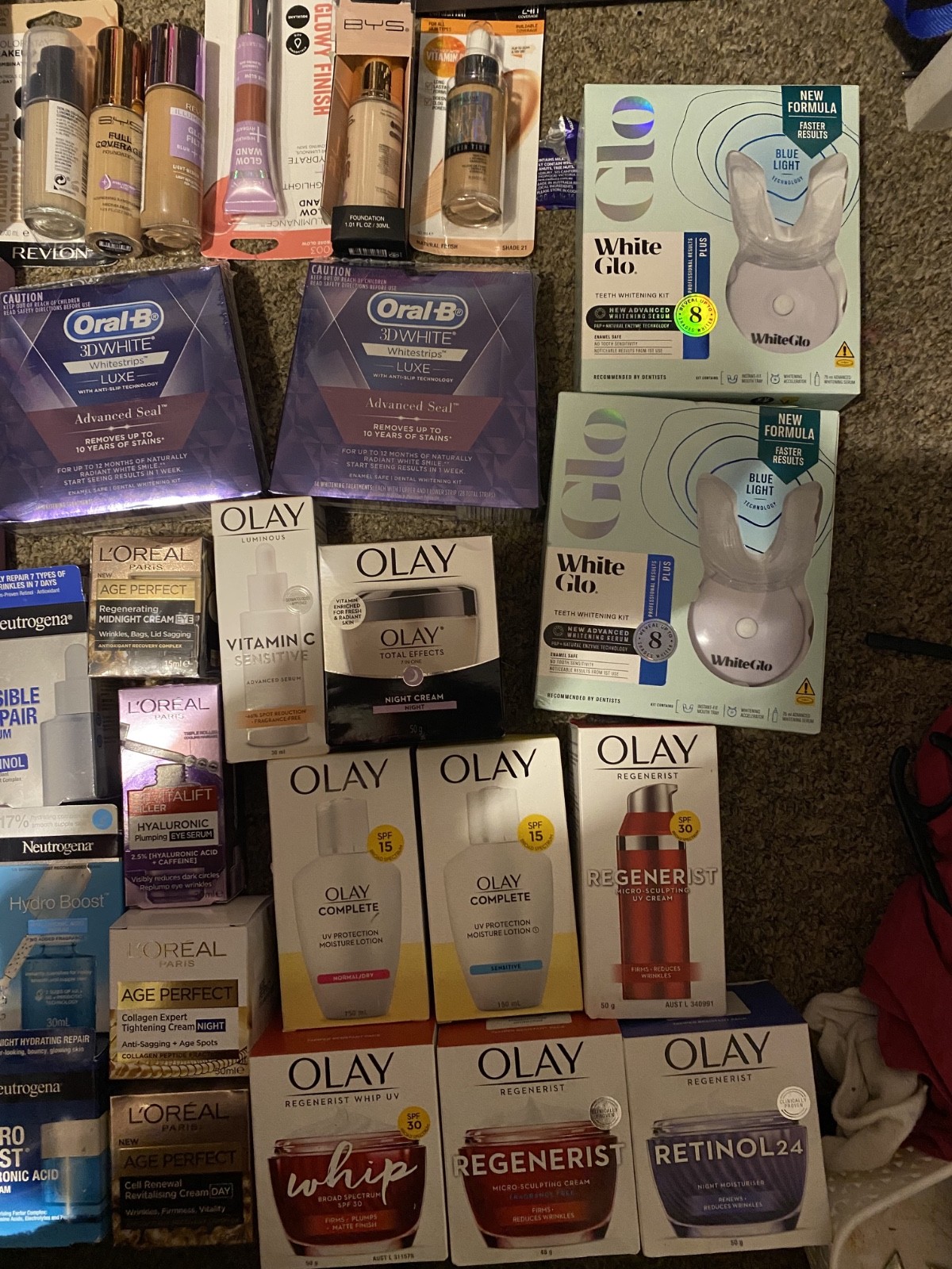 beauty products, make up, eyelashes, tan
