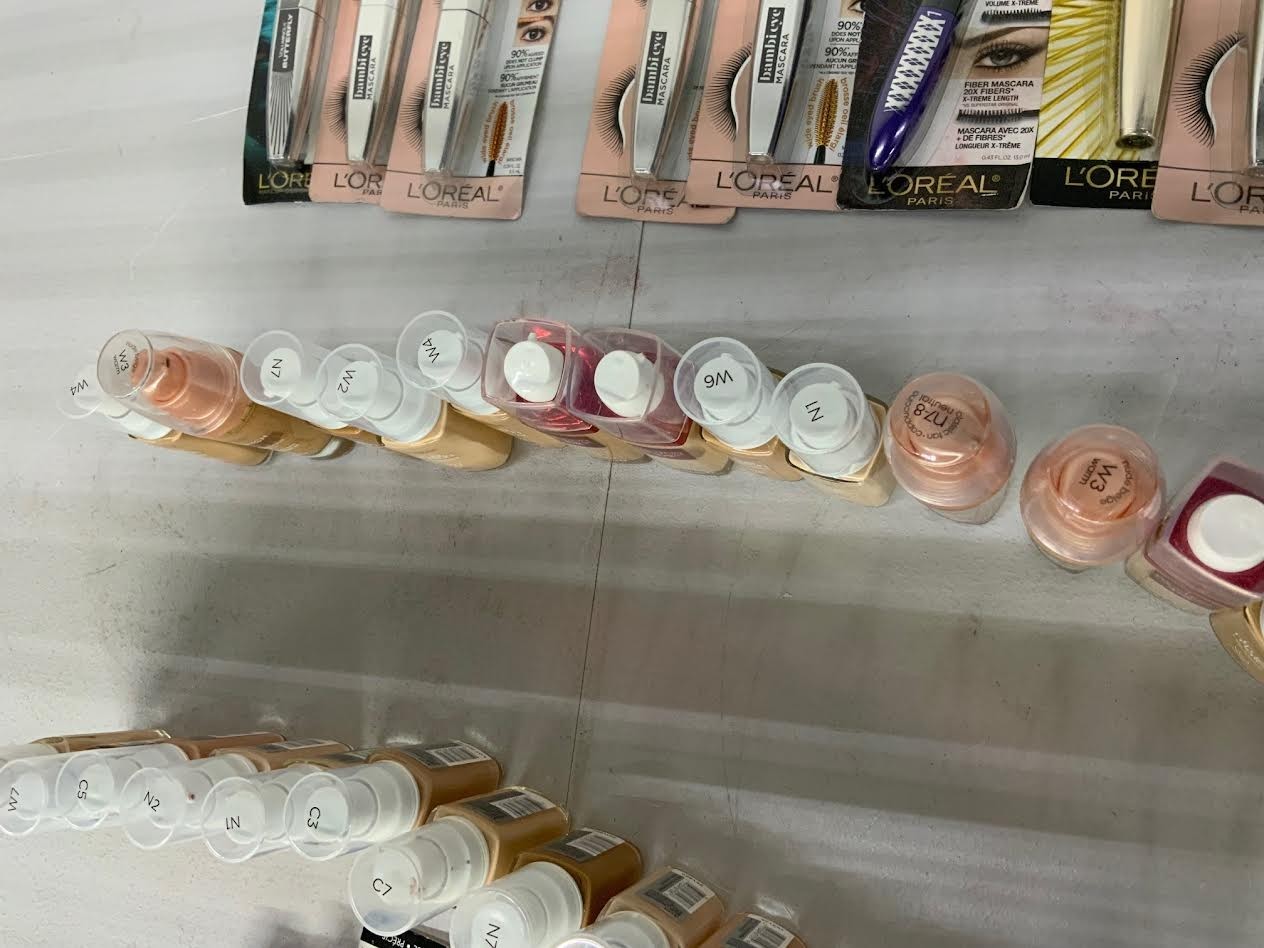 100 X L’Oreal Mixed Makeup Lot Assorted Infallible/Tru Match Other Mixed View