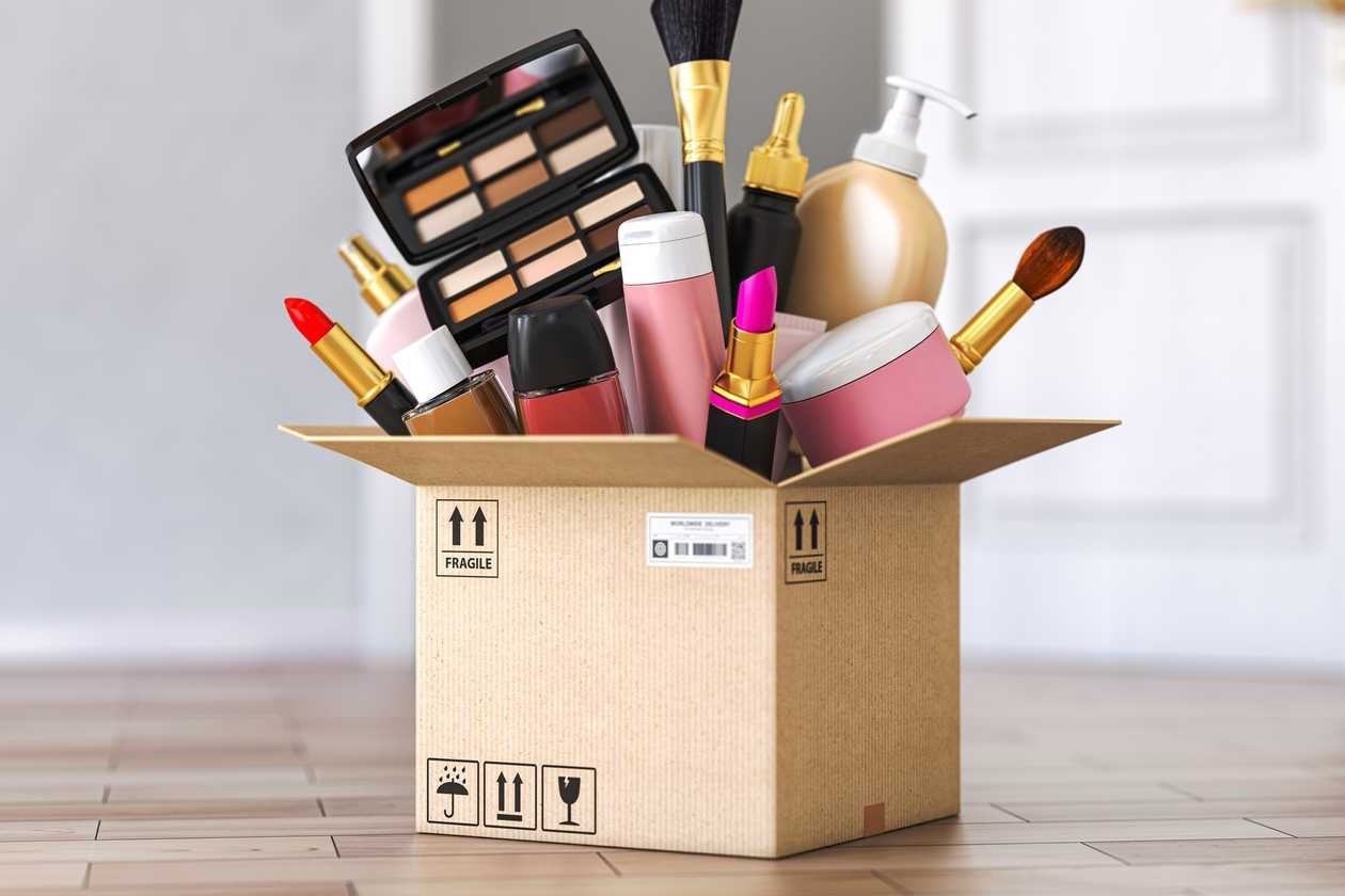 Makeup Box Value Cosmetic Box 15pc Set Lip and Eye Bundle Brand New