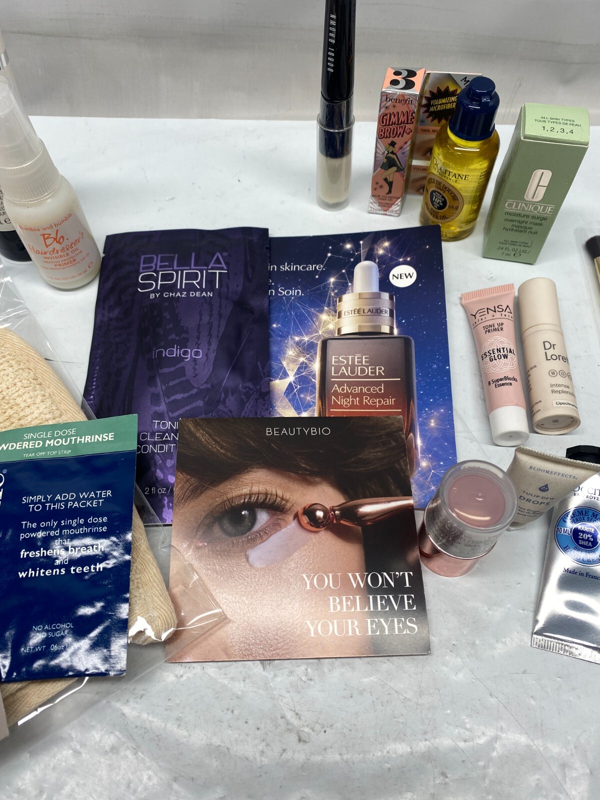 Mixed Makeup Beauty Lot – 19 Sample Pieces – Clinique, Estee Lauder, benefit etc
