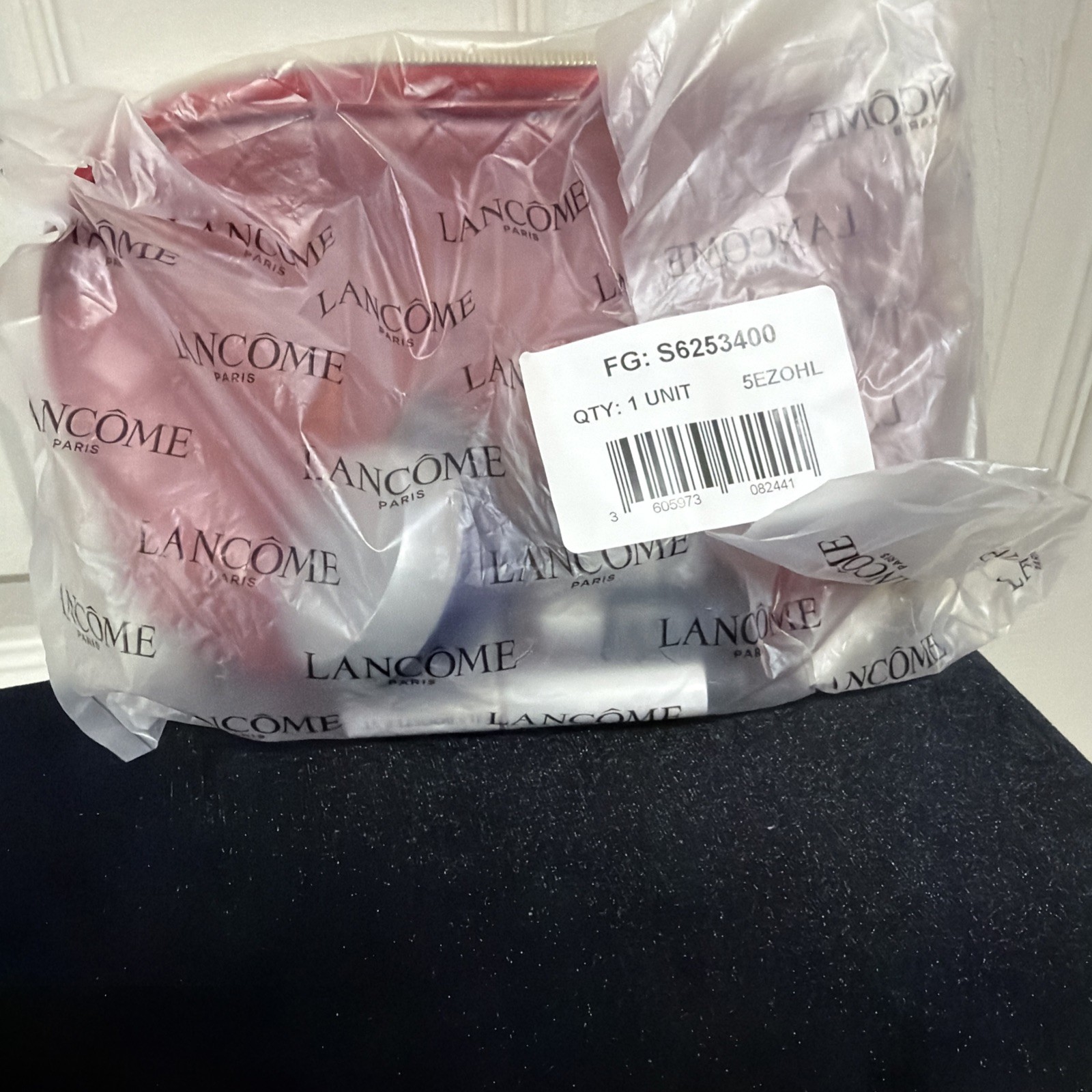 Lancome 8pc Skincare & Makeup Bag. Travel Size. New In Sealed Plastic!!