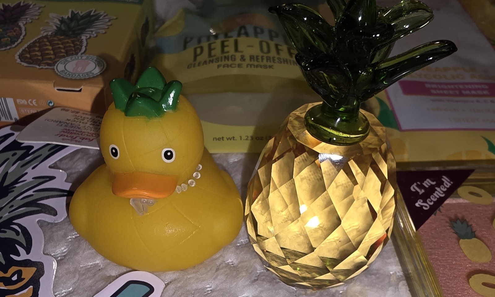 Pineapple 🍍 Lovers Gifts HUGE NEW LOT 17 Pcs Highlighter Crystal Paper Weight