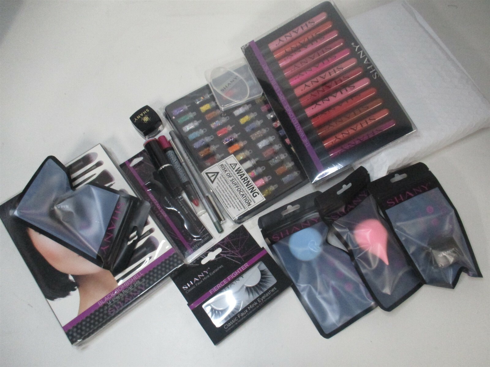 Shany All in One Makeup Bundle – Includes Pro Makeup Brush Set Eyeshadow Palette