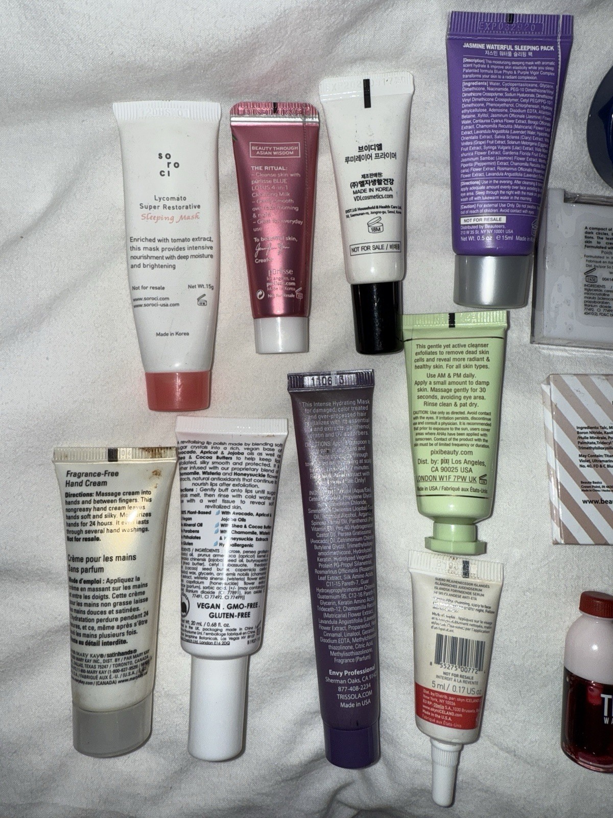 Mixed Makeup Beauty Bundle – Lot of 25 PCS – New – See Details (some Not Sealed)