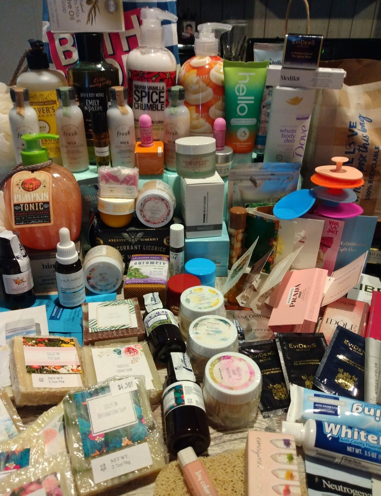 Huge New Upscale Mixed Beauty Bath Body Fragrance Skin Care Lot All Sizes Bundle