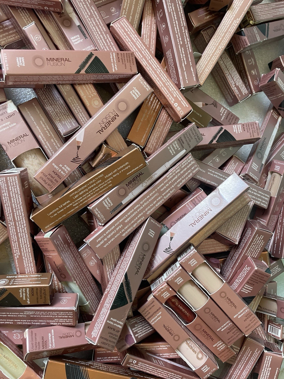 100 X Mineral Fusion Mixed Lip Mascara Concealers Much MoreView Read Des!