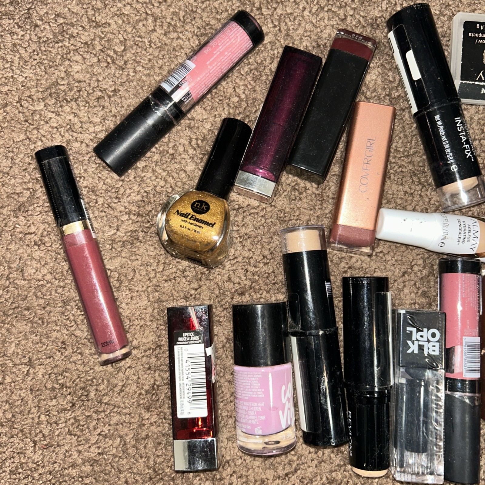 Mixed Makeup Make Up Lot CoverGirl Maybelline Revlon L’Oreal LIPSTICK FOUNDATION