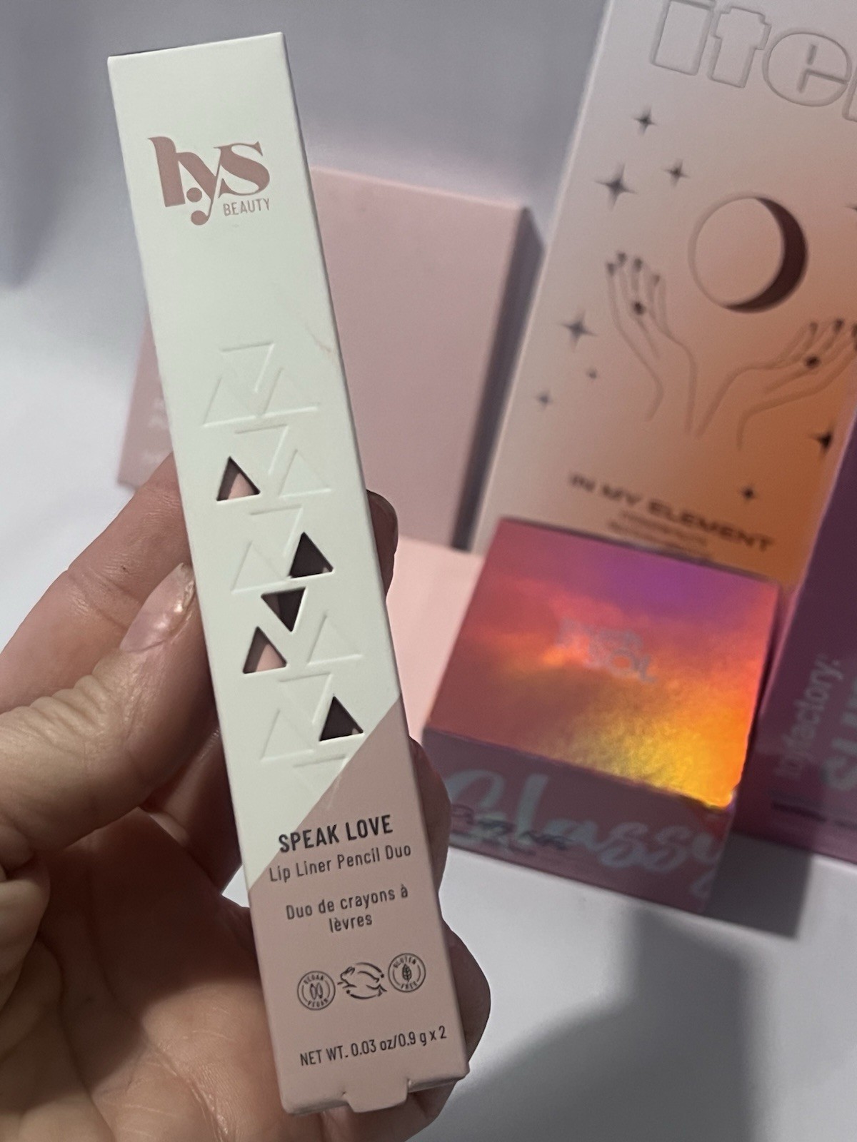 MOTD, Toyfactory, Touch In Sol Hydrating Makeup Lot – Full Size