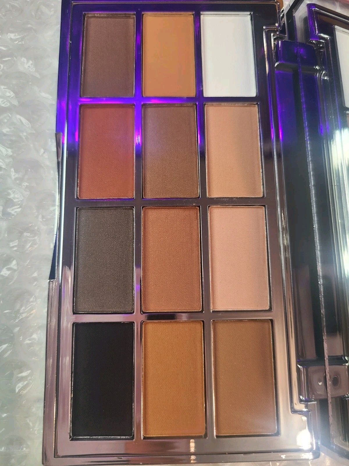 Wholesale MAKEUP Lot Eyeshadow Bundle Lot of 3 PCS