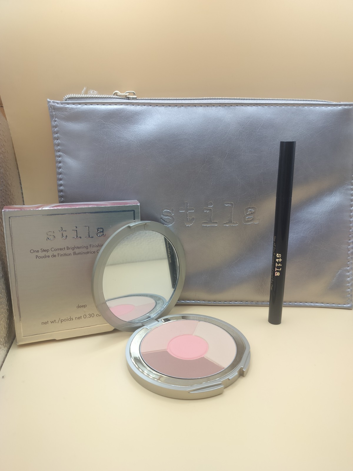 STILA Bundle Blk Eyeliner,Pouch & Correct Brightening Finishing Powder In deep