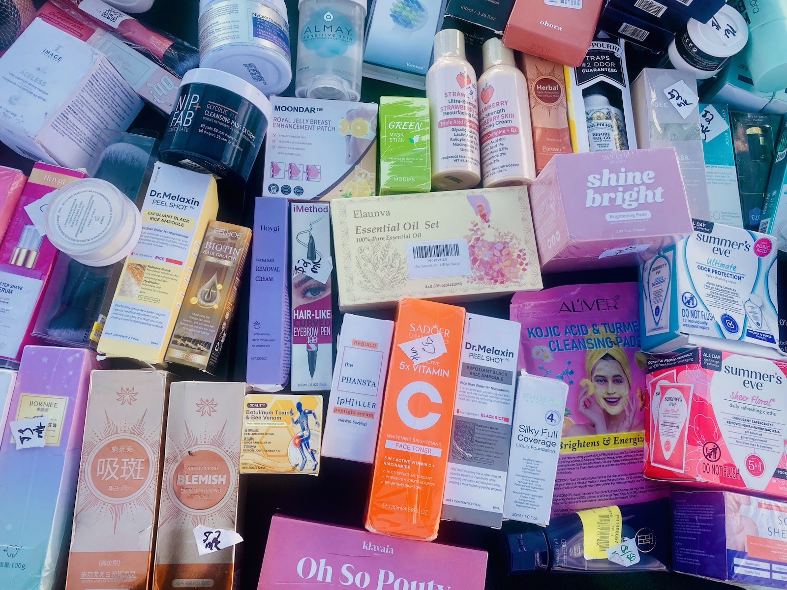 100 Piece Mixed Wholesale Beauty/ skincare Lot