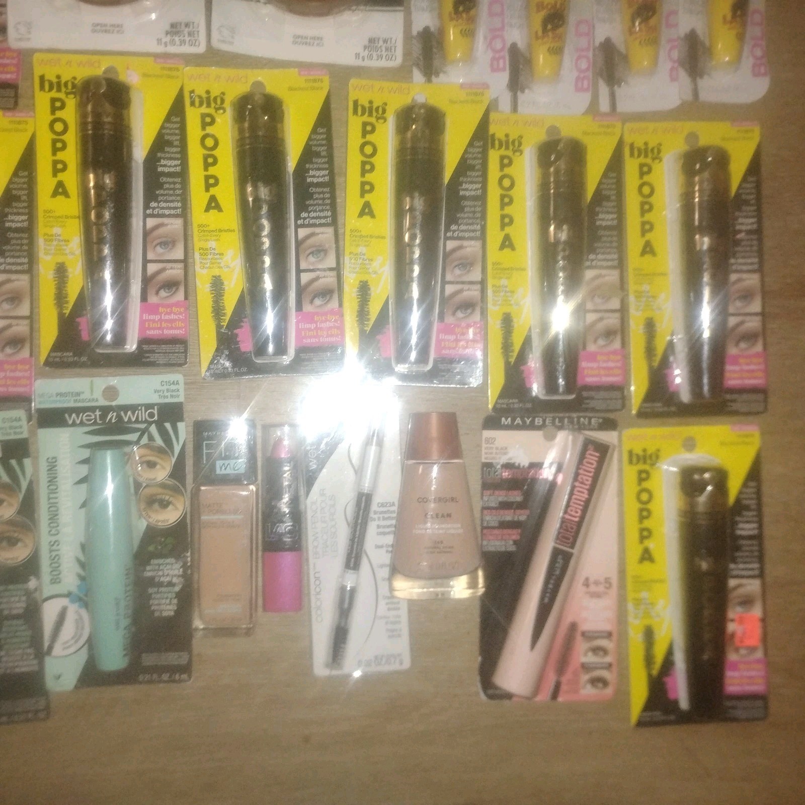 Lot Of 33 Makeup Cover Girl Maybelline, Wet N Wild, LA Colors