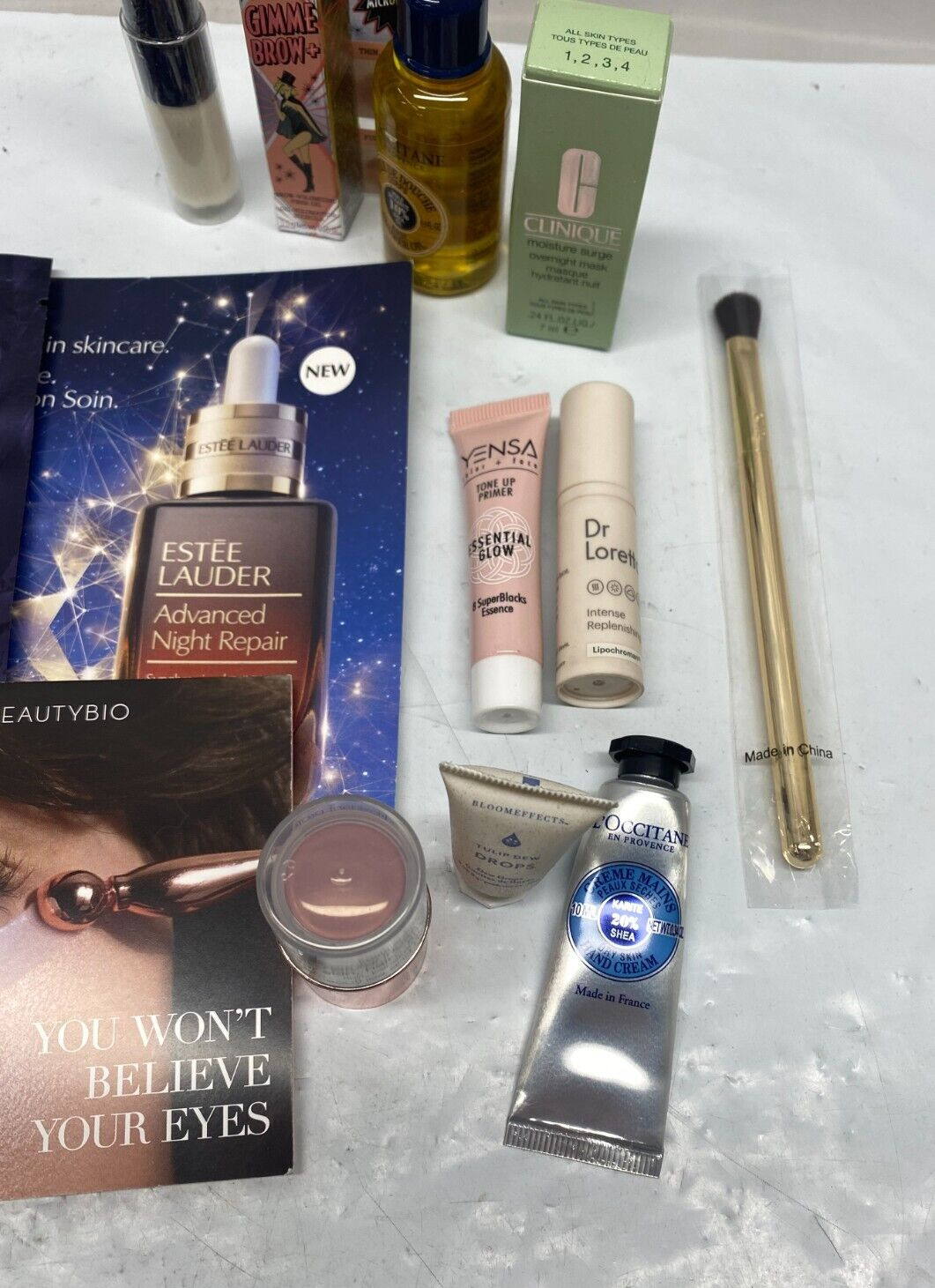Mixed Makeup Beauty Lot – 19 Sample Pieces – Clinique, Estee Lauder, benefit etc
