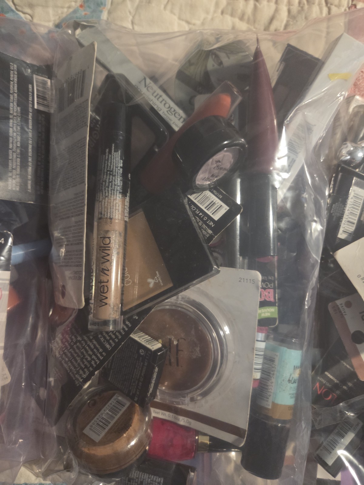 30 Piece Cosmetic Lot