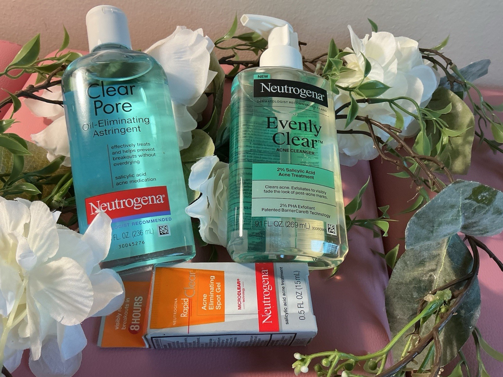Neutrogena Salicylic Acid Acne Lot Astringent 8oz Cleanser 9.1oz Spot Gel