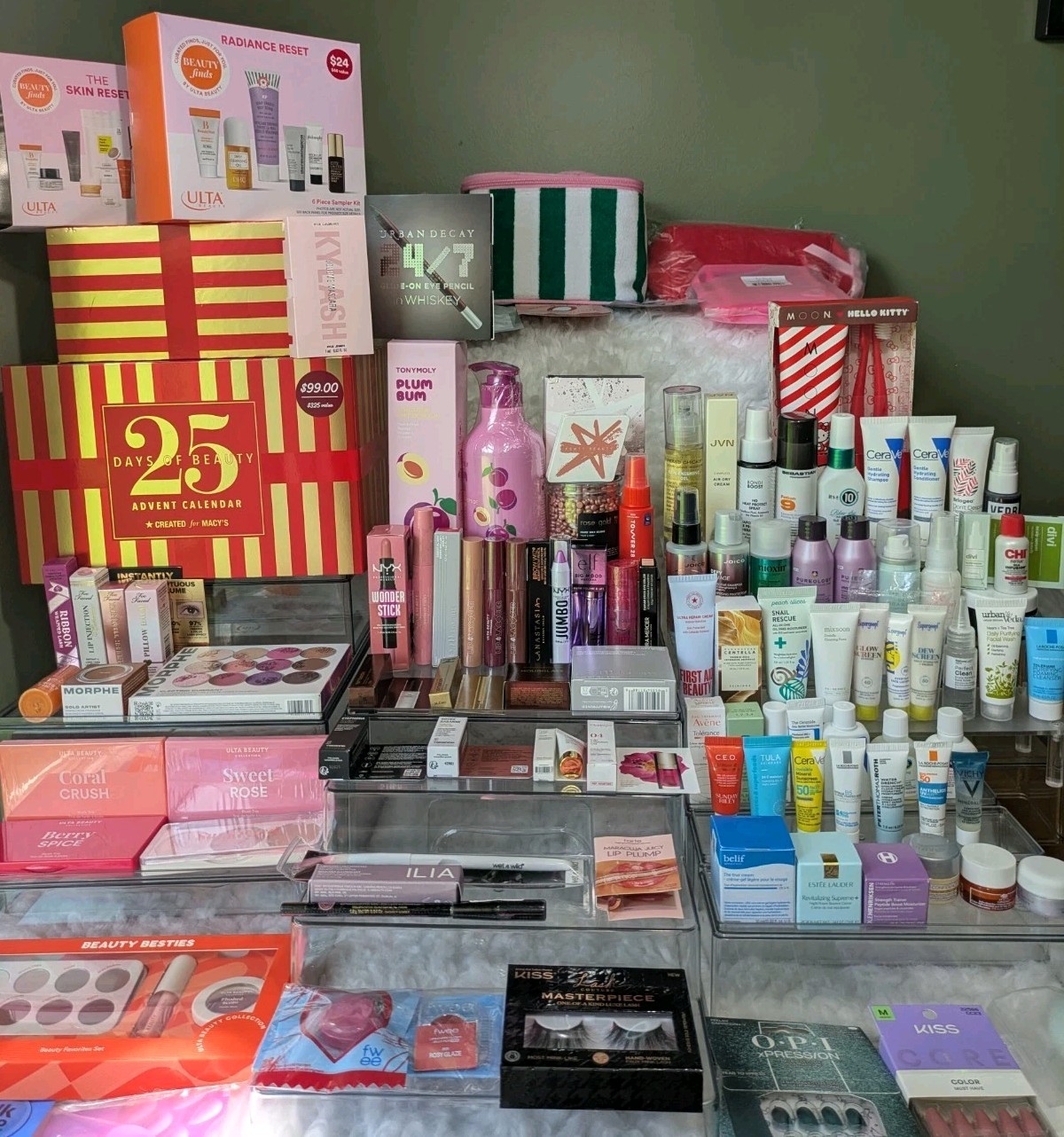 Bundle ULTA Deluxe, Full Sizes, Extra Make Up, MIX Beauty Brand New! 155 Pcs