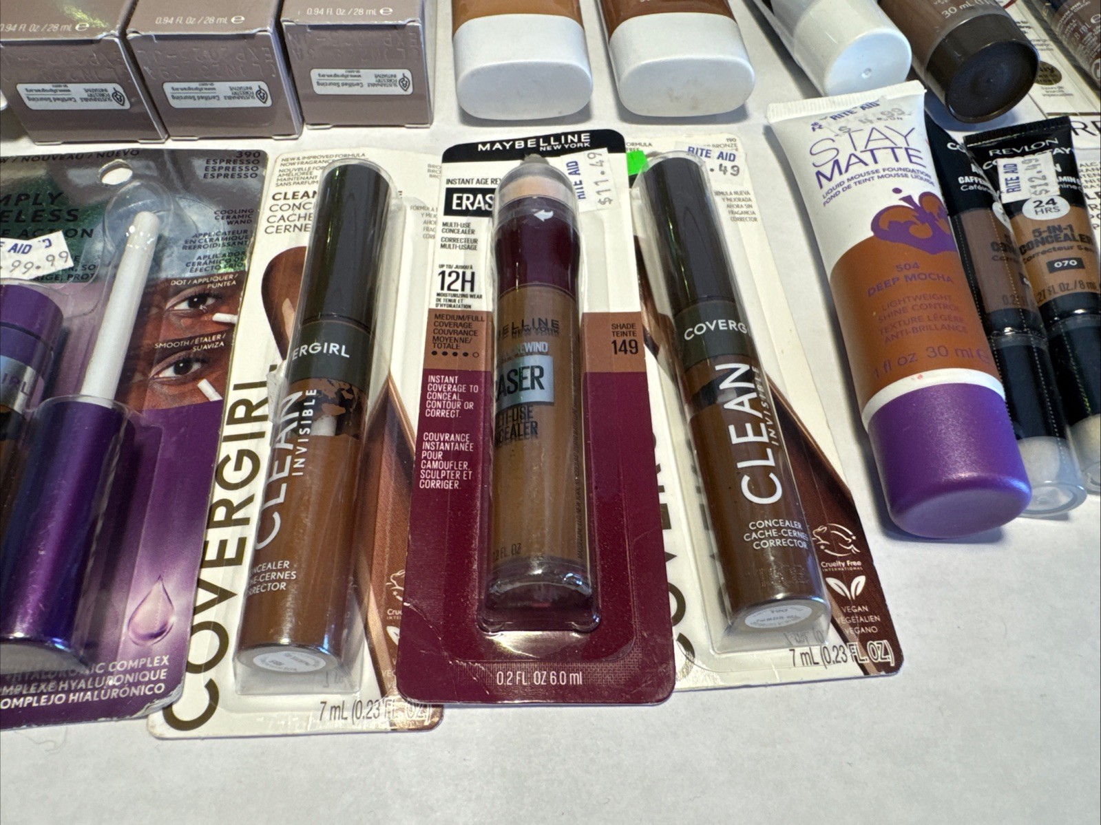 40 piece Wholesale Makeup Lot Covergirl L’OREAL Revlon Maybelline Almay & More!