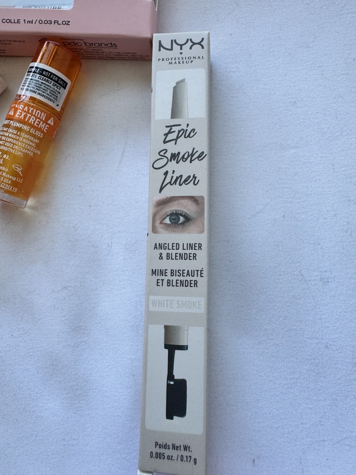 Lot 14 Sample, Full Size Makeup, Charcoal Space Bar, Eyelashes Travel Size NWB