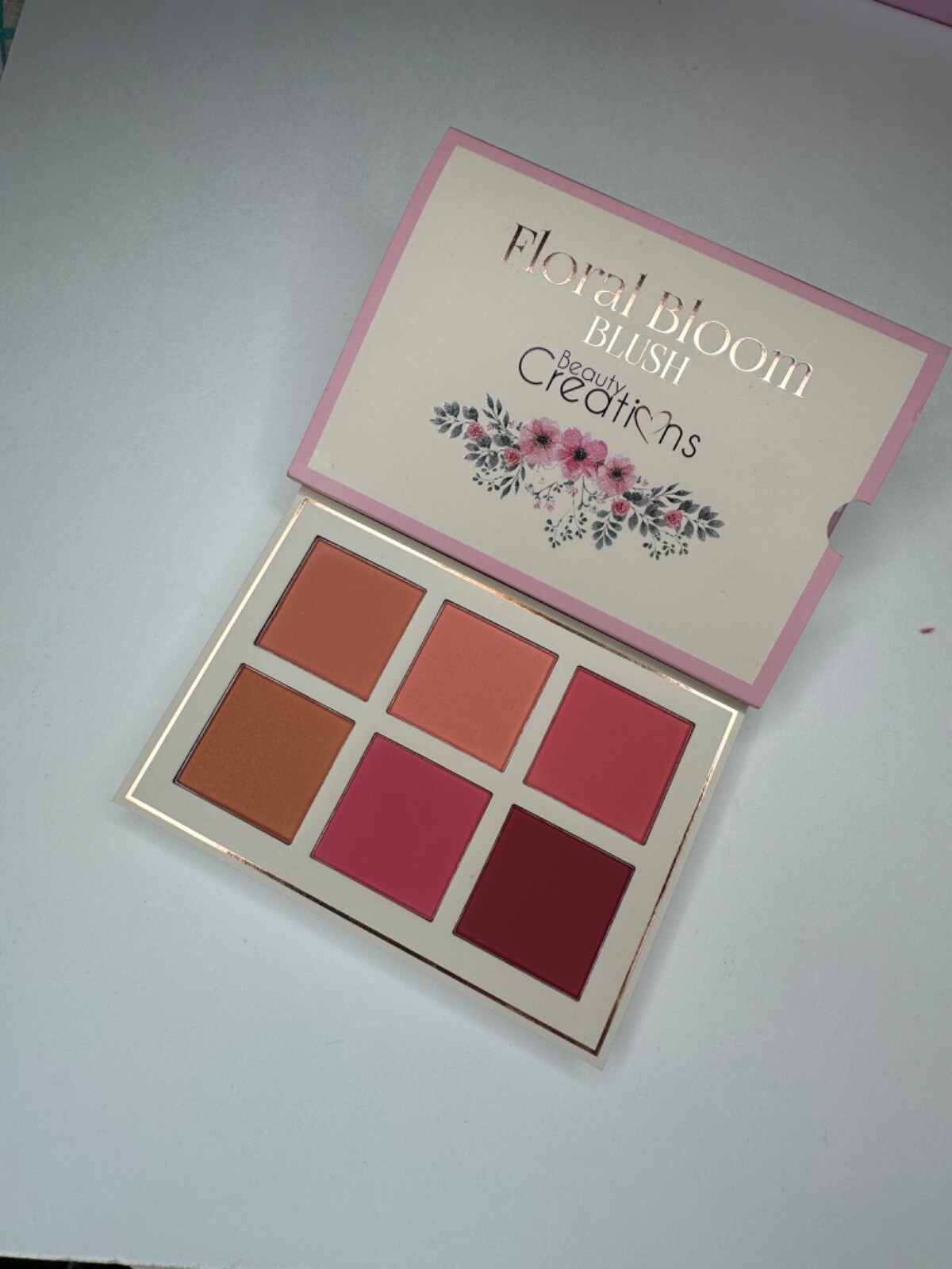 Perfect gift makeupbundle, juicy couture backpack, beauty creations, morphe,