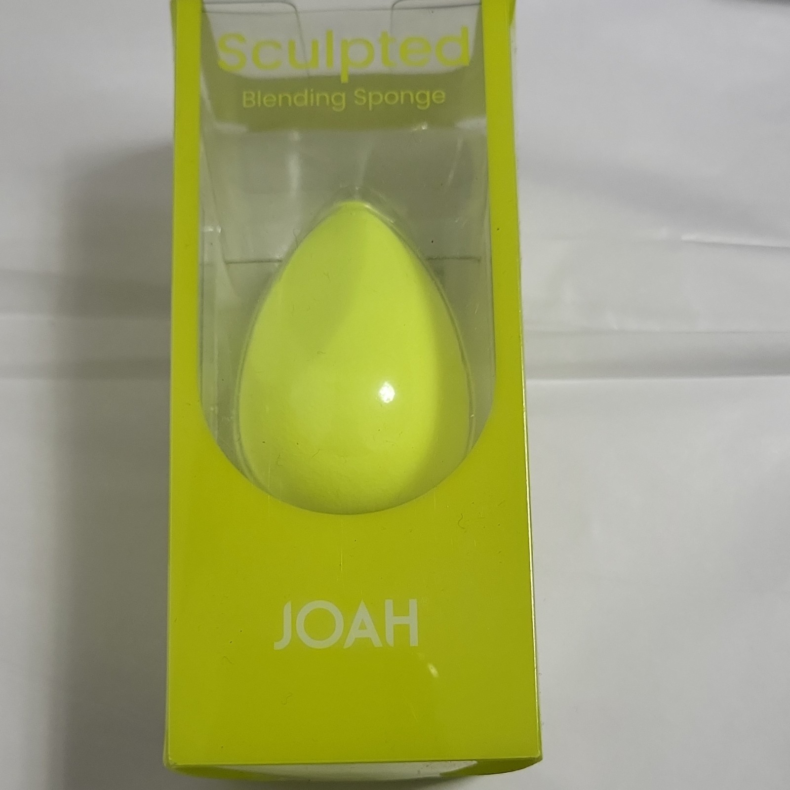 1 JOAH , 1 SONIA KASHUK and 2 SASSY + CHIC Makeup Blenders