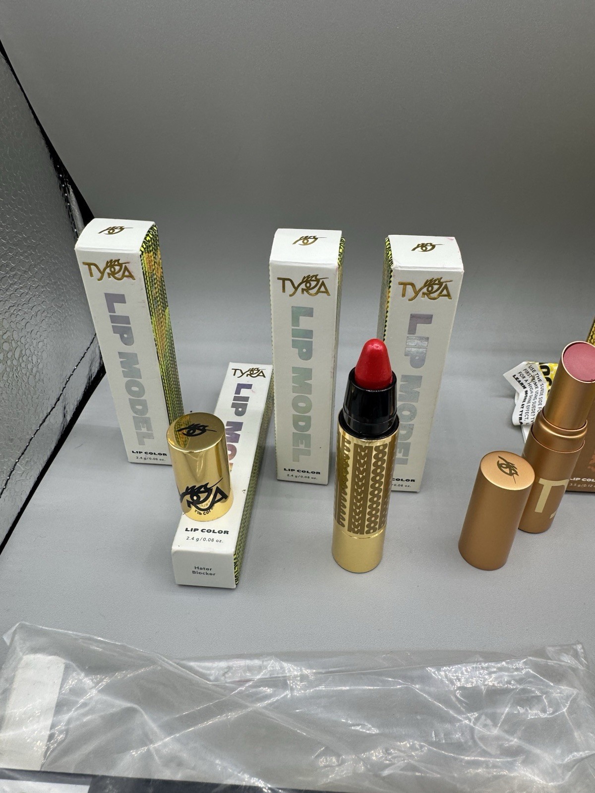 Tyra Banks discontinued make up lot of 21 ( New Old Stock, Expired See Details )