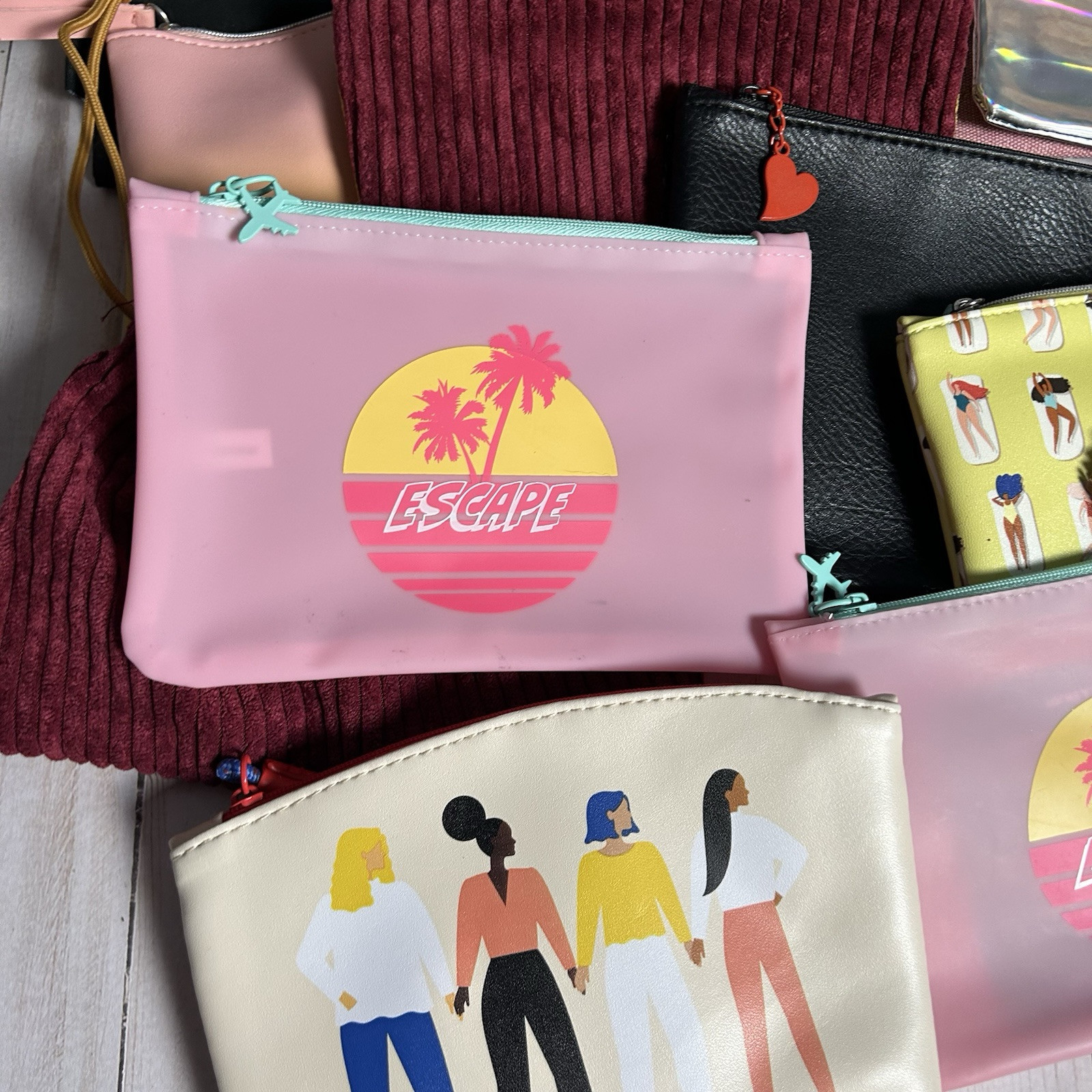 IPSY 16 Bag Lot Cheetah Leopard Velvet Red Yellow Green Pink Black Makeup #25