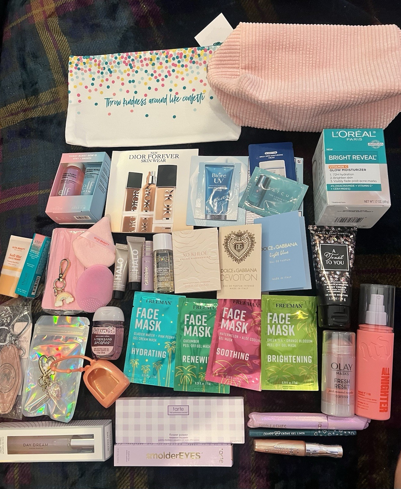 37 Piece Beauty Bundle W/8 Full Size Products
