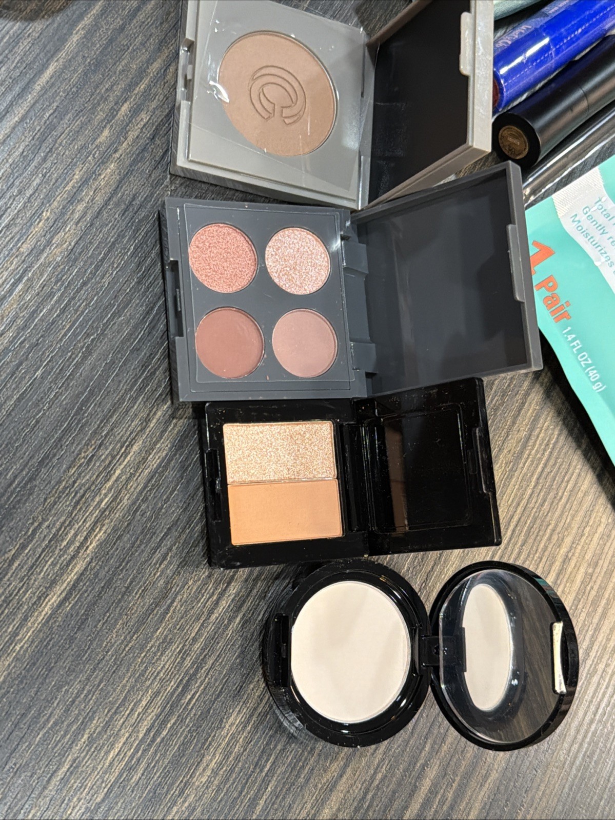 Lot Of 16 Miscellaneous Makeup Samples Hoola-Benefit-Ulta- Lottie- Estée Lauder