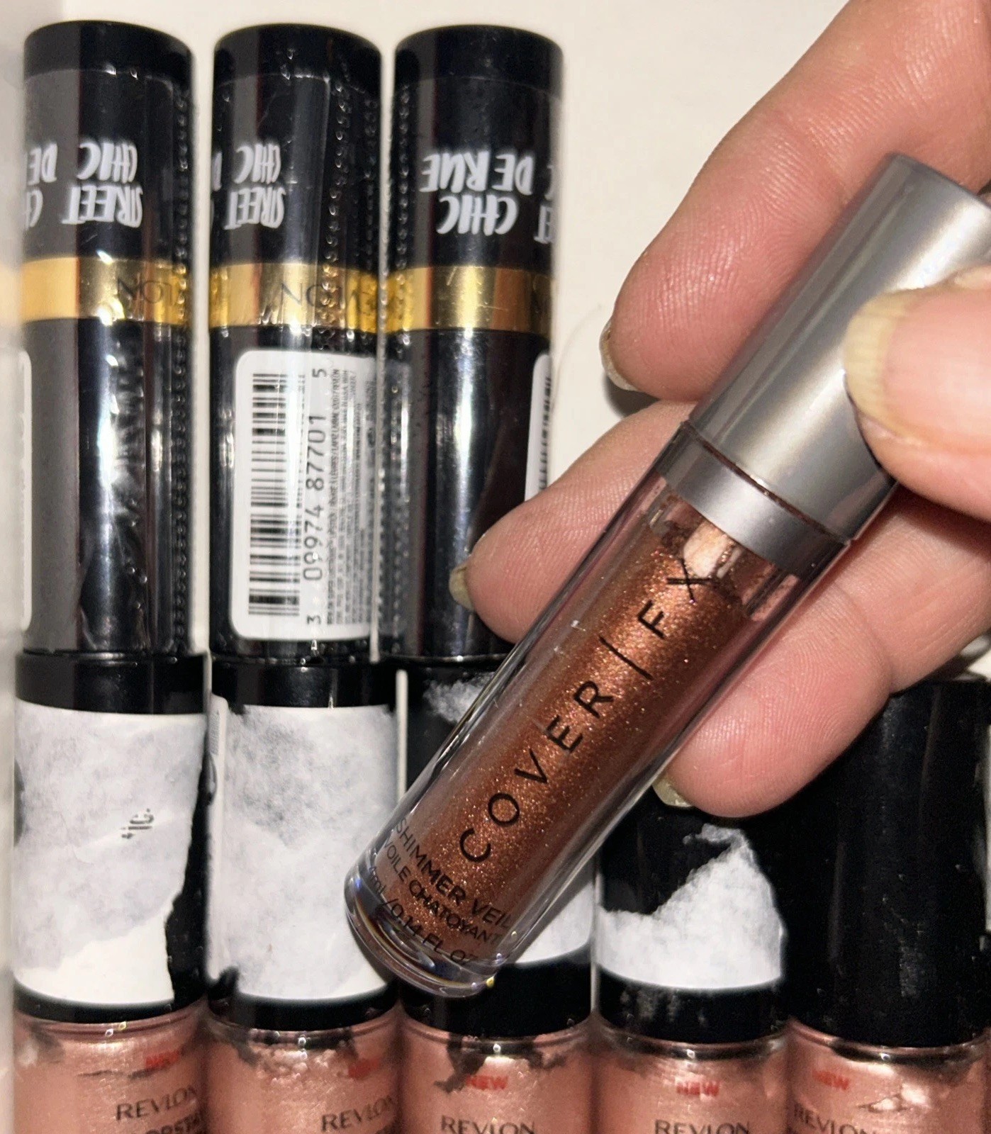 REVLON LOT. 3 Lipstick/Pearl/041. 12 Rose Quartz Highlighter. 1 Bronze Eyeshadow