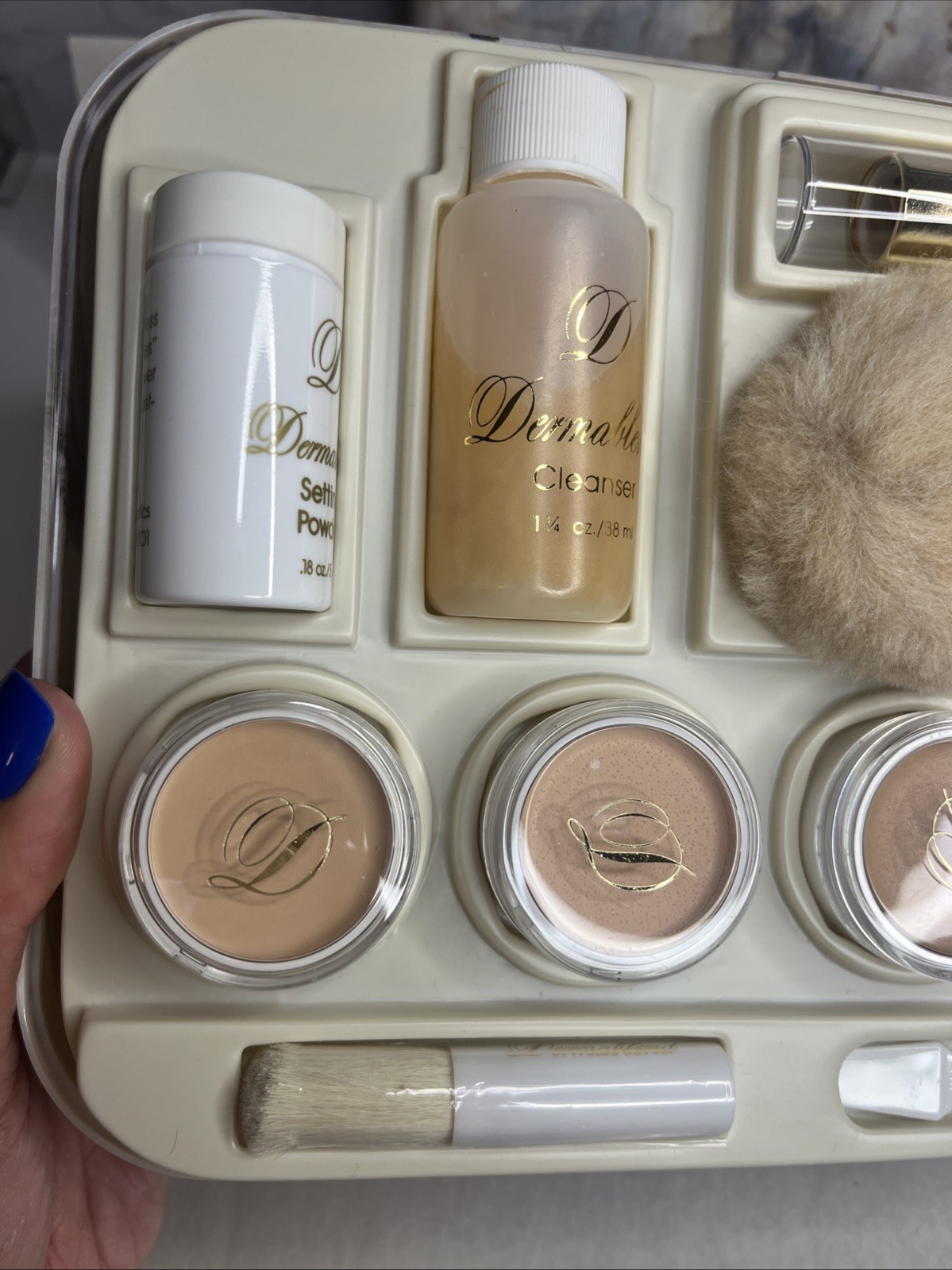 VTG Dermablend Beauty Emergency Travel Kit Creme Cleanser Concealer Powder Case
