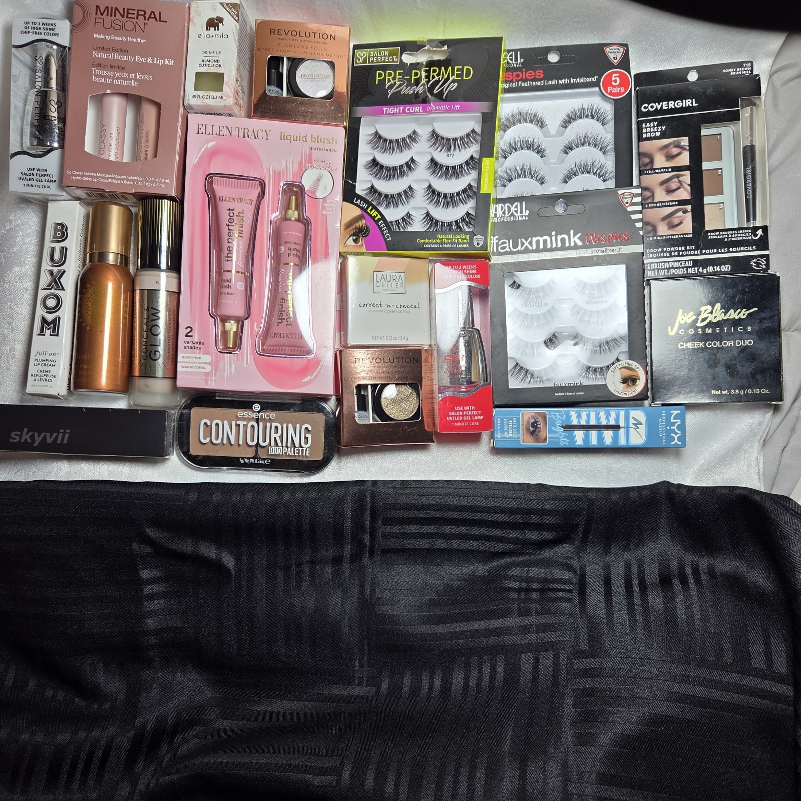 Mixed Makeup Beauty Bundle 19 Pieces
