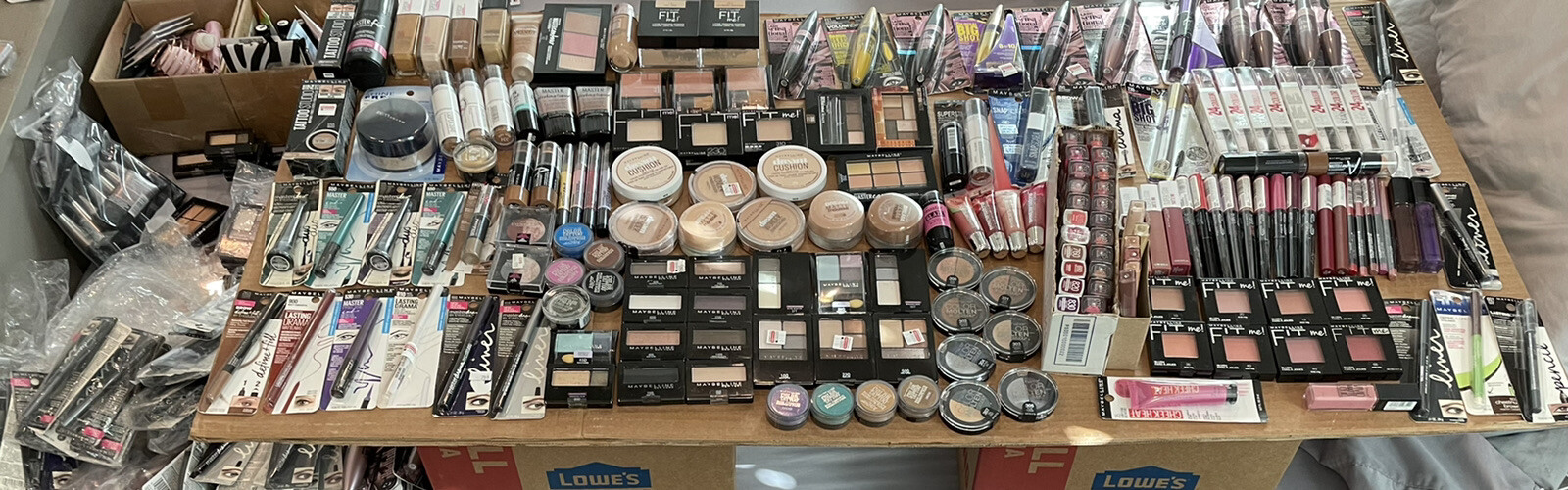 NAME BRANDS 100 MIXED MAKE UP PRODUCTS TOOLS BEAUTY STORE FINDS-50 TO 90% SEALED