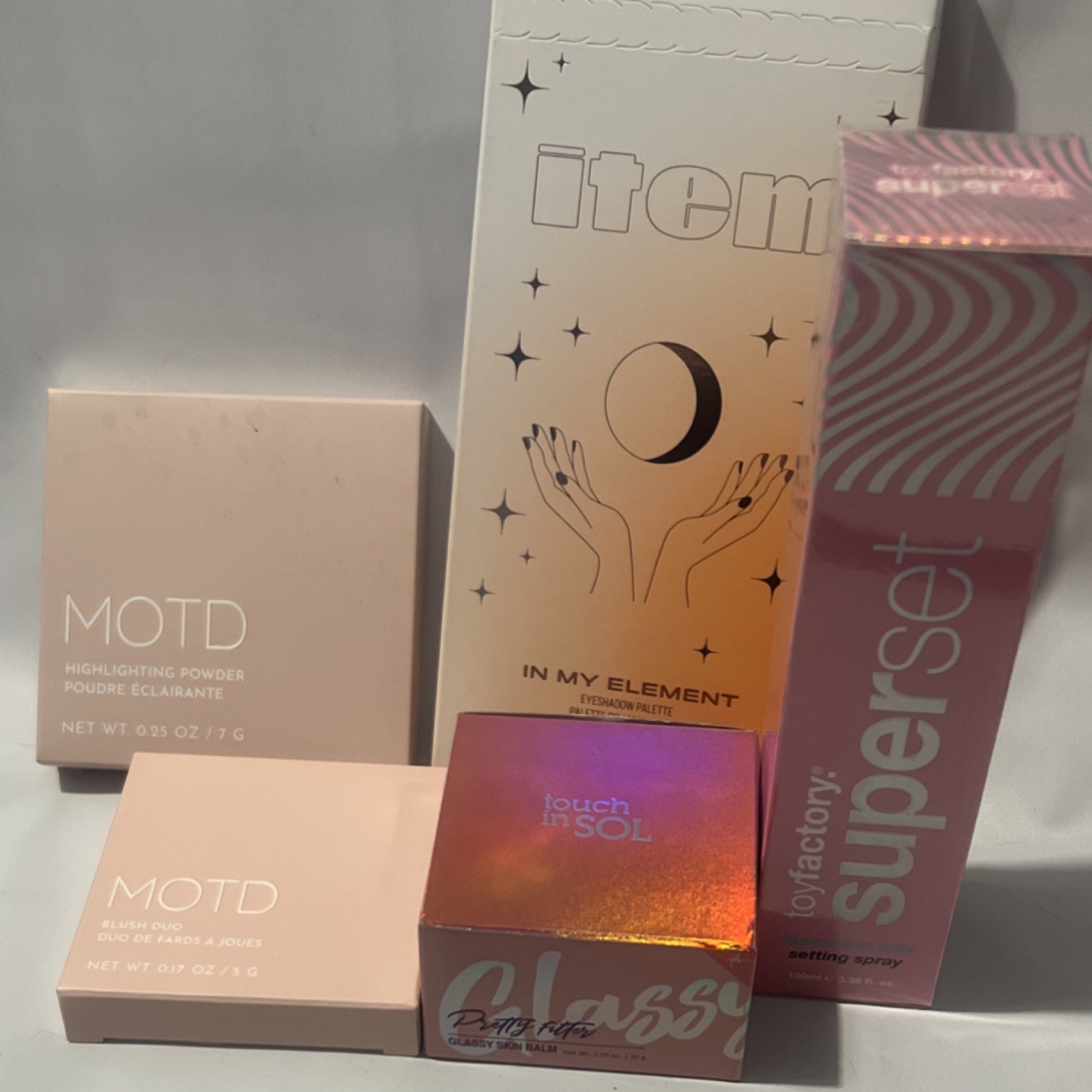 MOTD, Toyfactory, Touch In Sol Hydrating Makeup Lot – Full Size