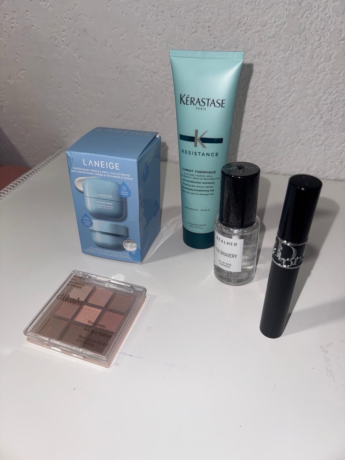 Assorted Full Size Hydrating Beauty Lot: Laneige Water Bank, Kerastase, Realher