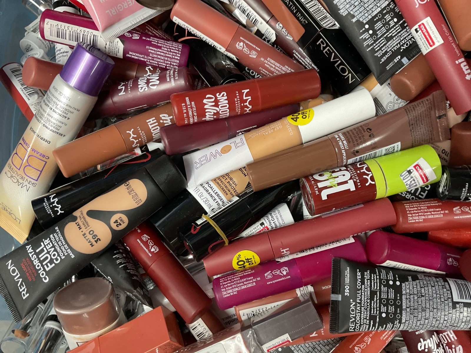 WHOLESALE LOREAL/MAYBELLINE Etc ASSTD COSMETICS GREAT FOR RESALE 25/50/75 +