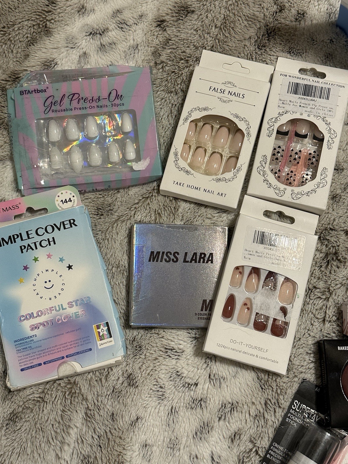 Make Up & Nail Lot Eyes Makeup Remover Wipes Pimple Patches Light Mirror Hair Dy