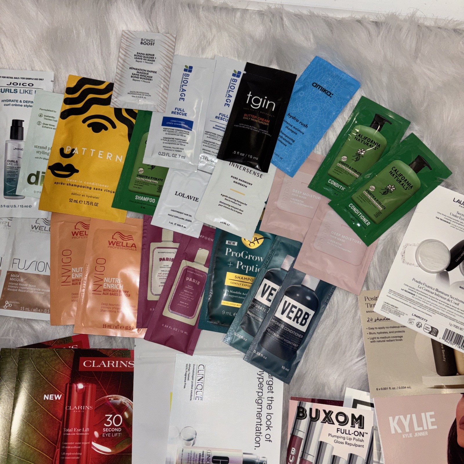 100 Pc Skincare, Fragrance, Hair Lot – Foil Packets & Deluxe Samples – All Shown