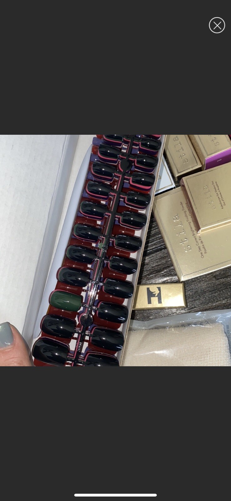 Beauty care make up lot ! Chanel STILA the Ordinary Estée Lauder lipgloss