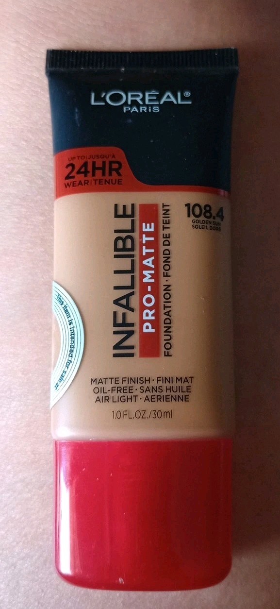 Makeup Lot CoverGirl Clean Concealer L’Oreal Infallible Pro-Matte Foundation