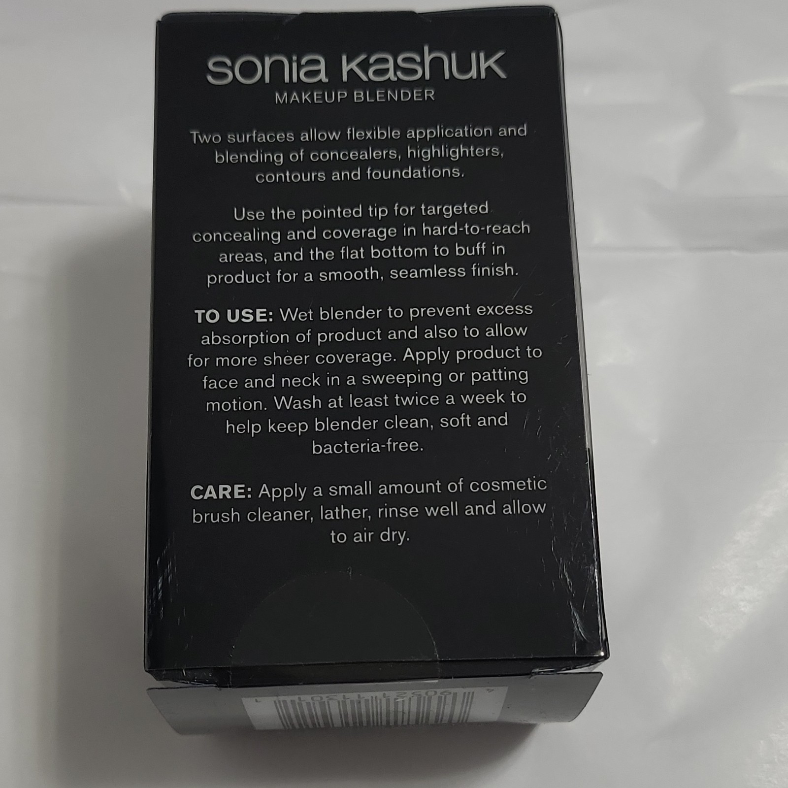 1 JOAH , 1 SONIA KASHUK and 2 SASSY + CHIC Makeup Blenders