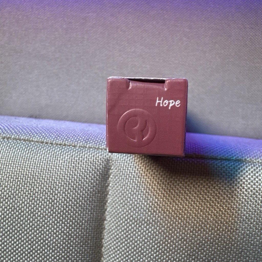 Rare Beauty Soft Pinch Tinted Lip Oil in Hope color