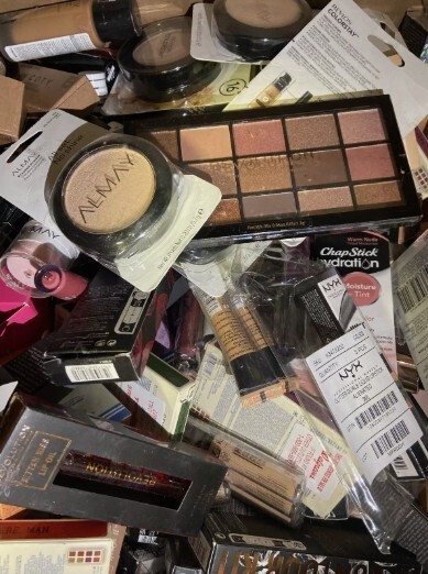 Beauty Blind Box! Mystery Mixed Popular Beauty Brands| 20 New Items Per Box!