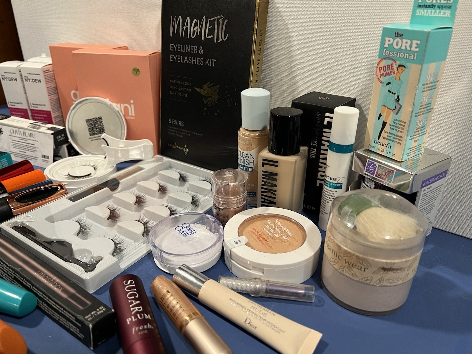 Beauty Makeup Eyelash Kits & Skincare Mixed Lot 33 Items