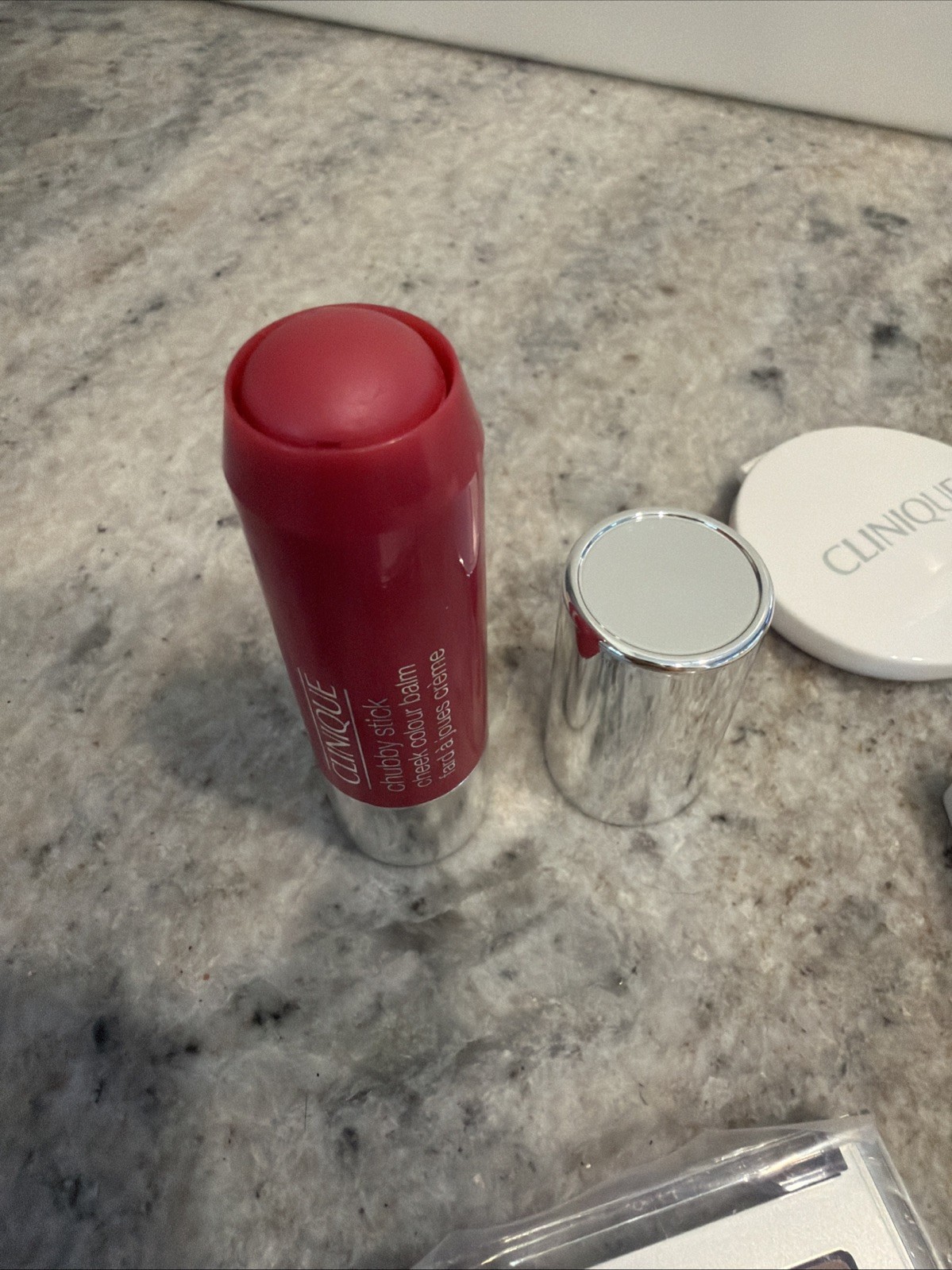 Clinique Makeup Bundle Matte Blot Powder, Eyeshadow, Spf 15 Powder & Chubby Stic