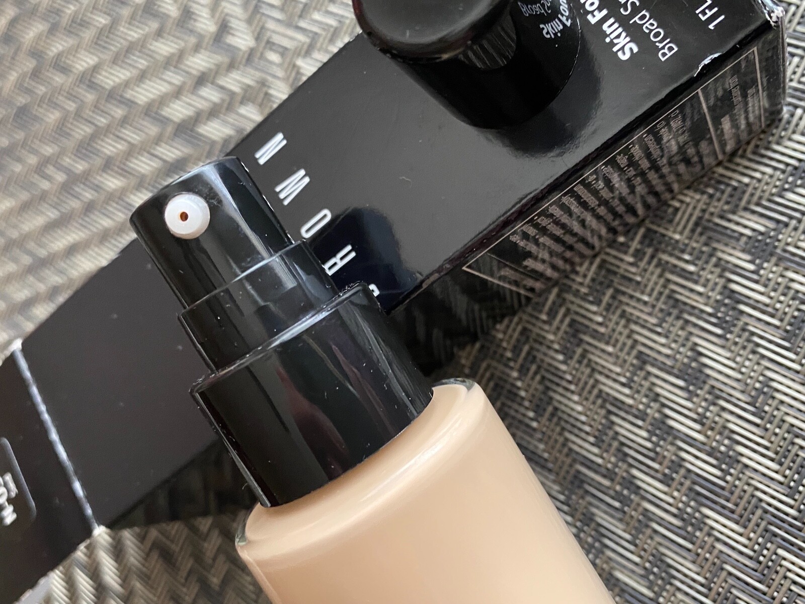 BOBBI BROWN MAKE UP / SKIN CARE – CHOOSE YOUR ITEM/S: NEW