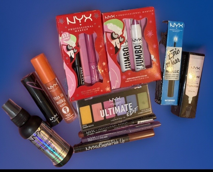 ❣️ NYX Makeup Cosmetic Bundle Lot 11 Pc Beauty Gift Set Lip And Eye FREESHIP❣️