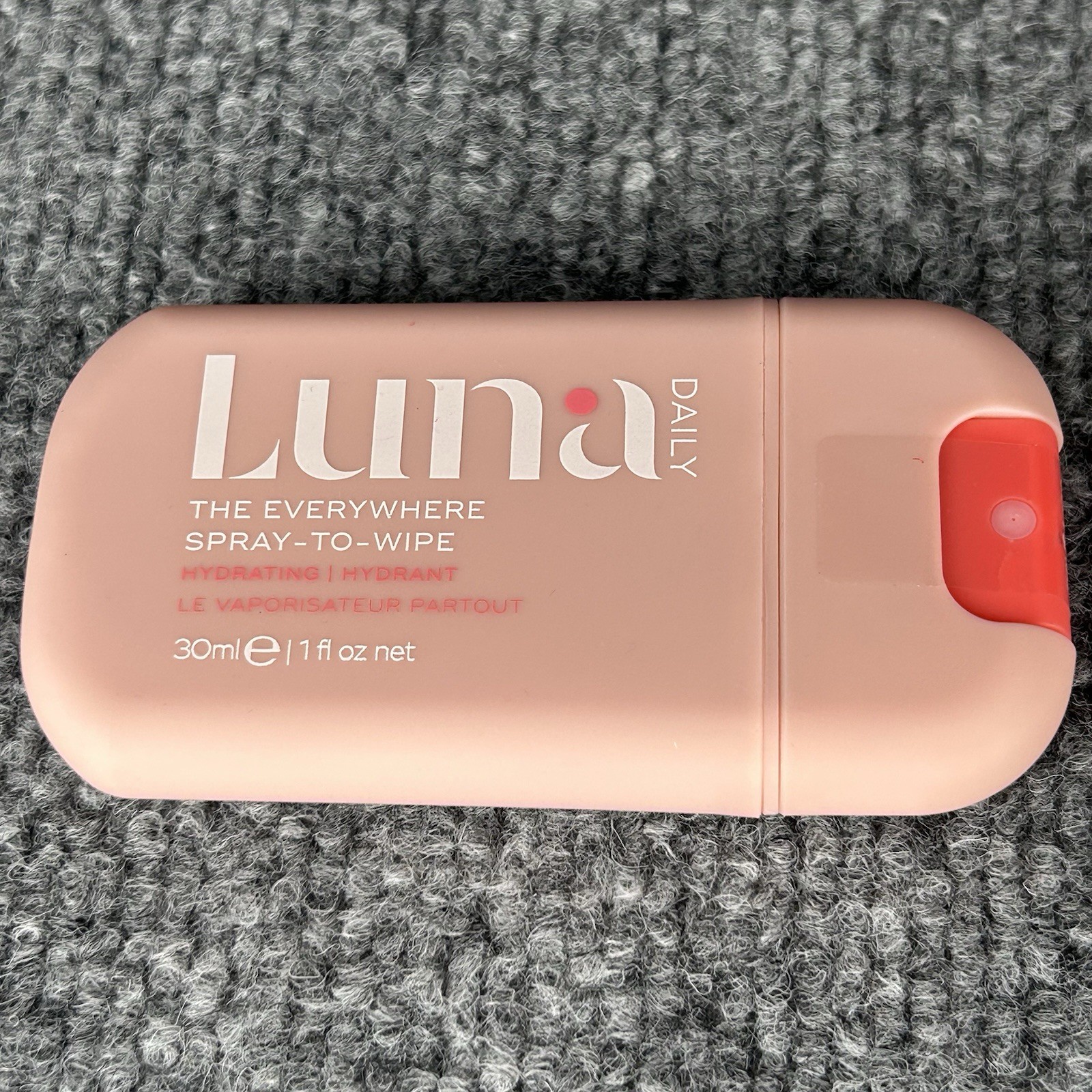 Luna Daily The Everywhere Spray-To-Wipe Hydrating 30 ml Travel Sample Size