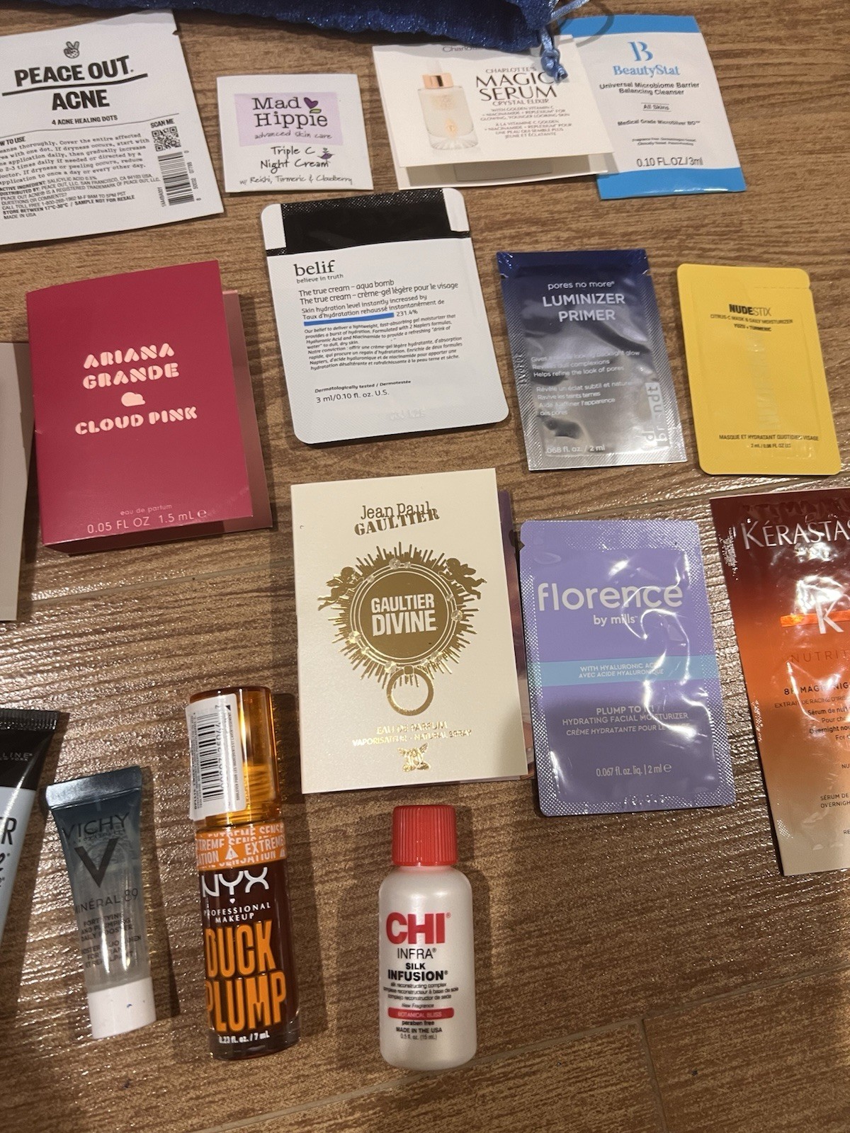 Travel/ Sample/ Full Sz Make Up, Prestige Perfume, Hair Skin LOT 22 Pc & Pouch P